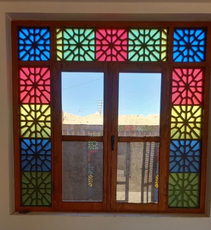 پنجره شیشه ای لاکوبل با طراحی مدرن
